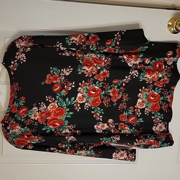 The Pioneer Woman Blouse Floral XL Red Roses Black - Picture 5 of 5